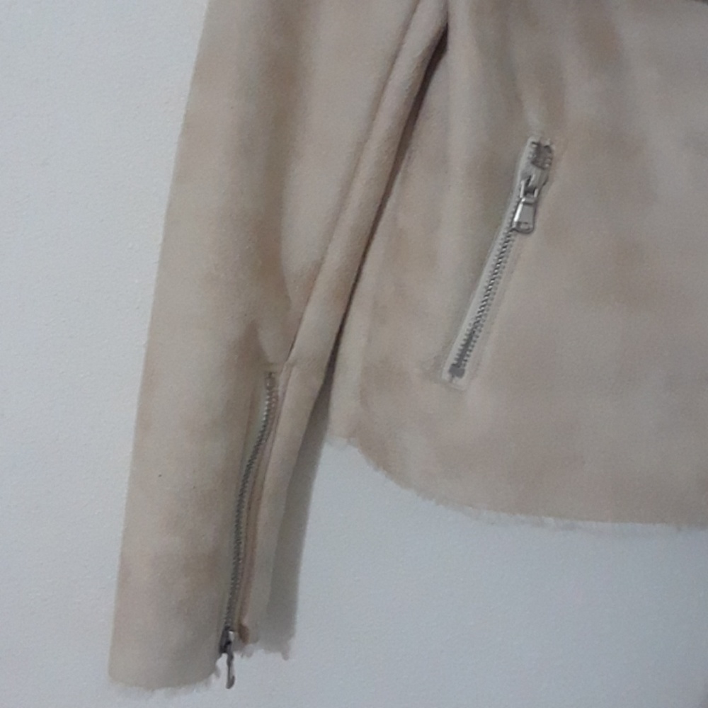 Jacket - Picture 3 of 7